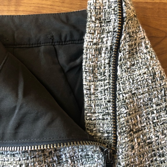 Banana Republic asymmetrical tweed skirt - Picture 7 of 11